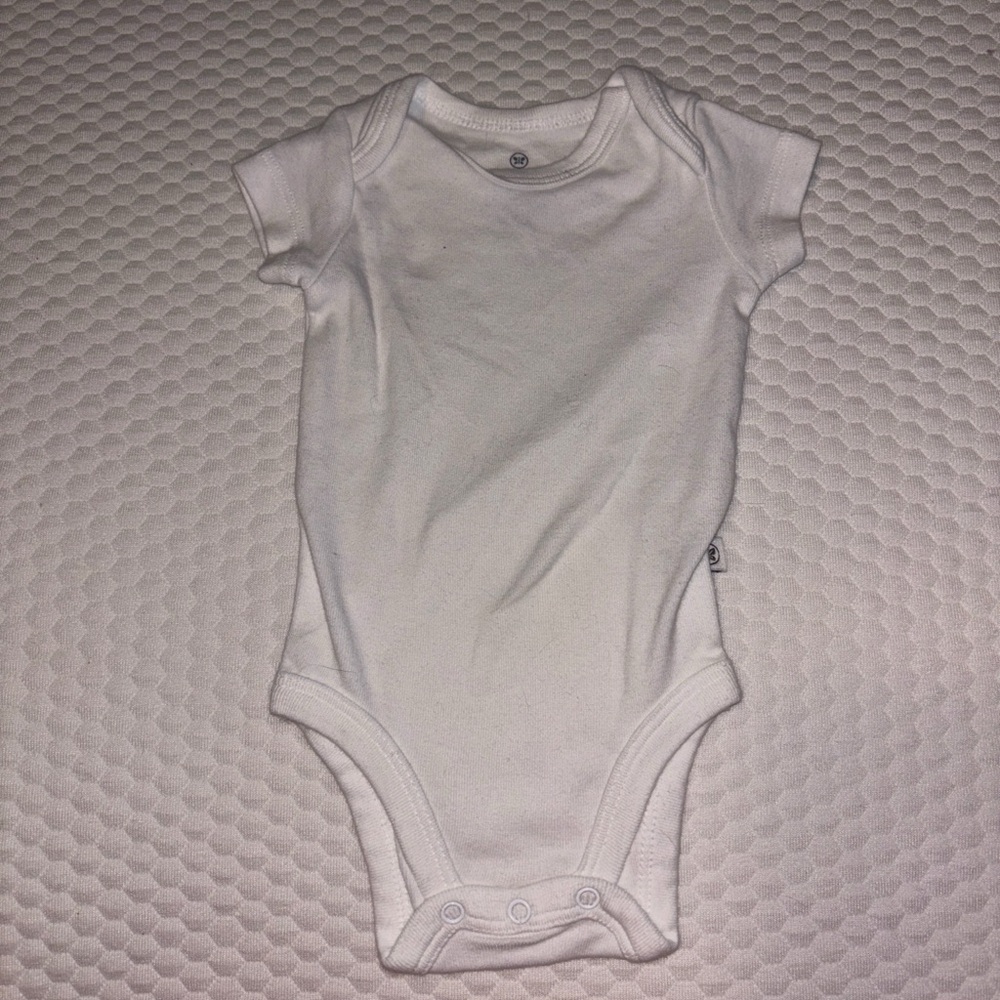 NEST Fragrances White Baby One-Piece Bodysuit